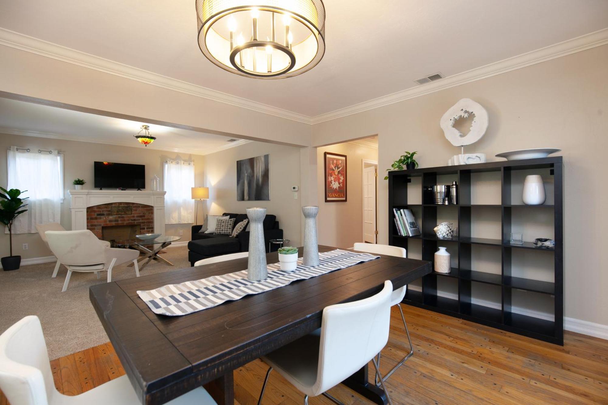 Hillcrest 3 Bedroom Charming Private By Shops & Restaurants