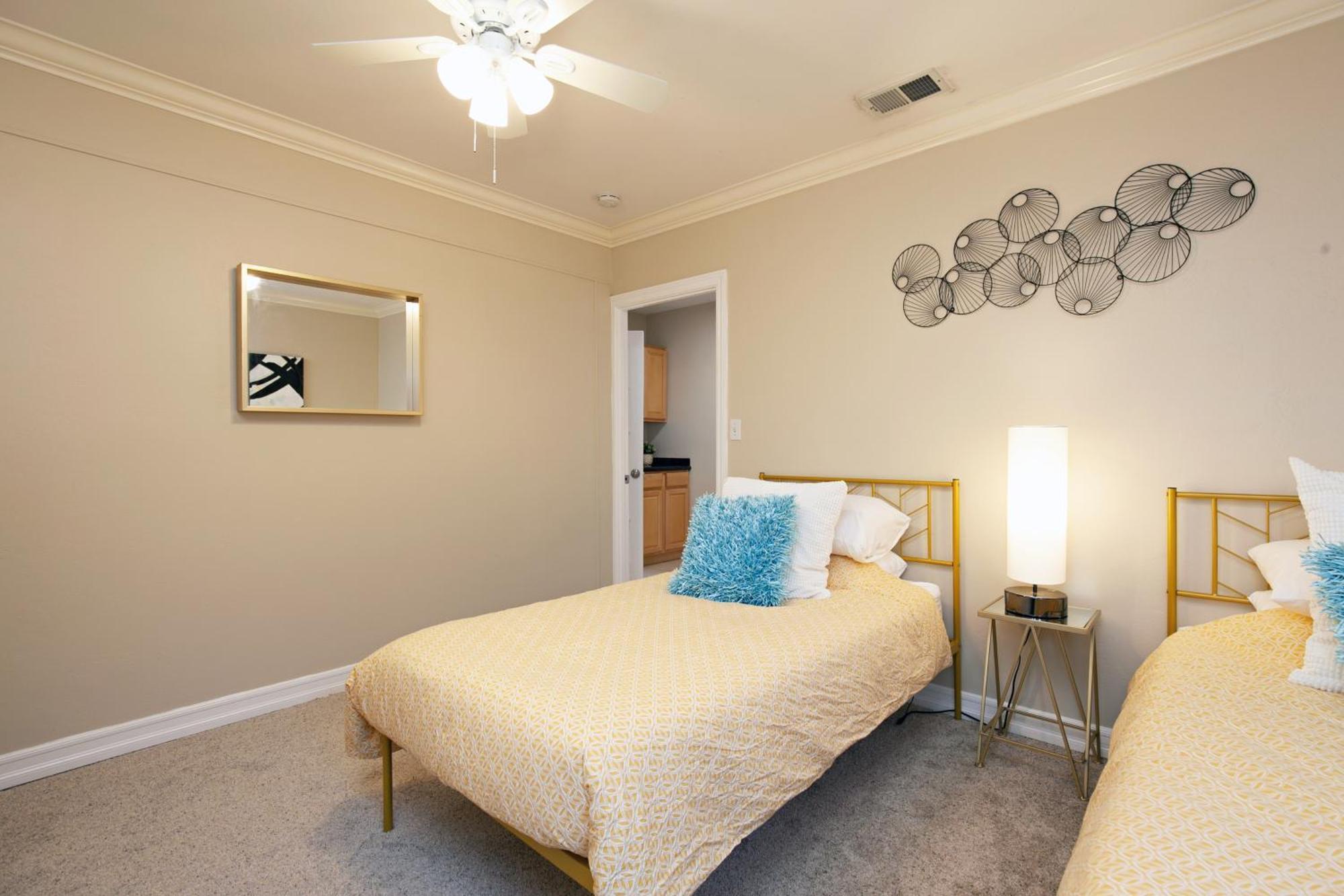 Hillcrest 3 Bedroom Charming Private By Shops & Restaurants Holiday home